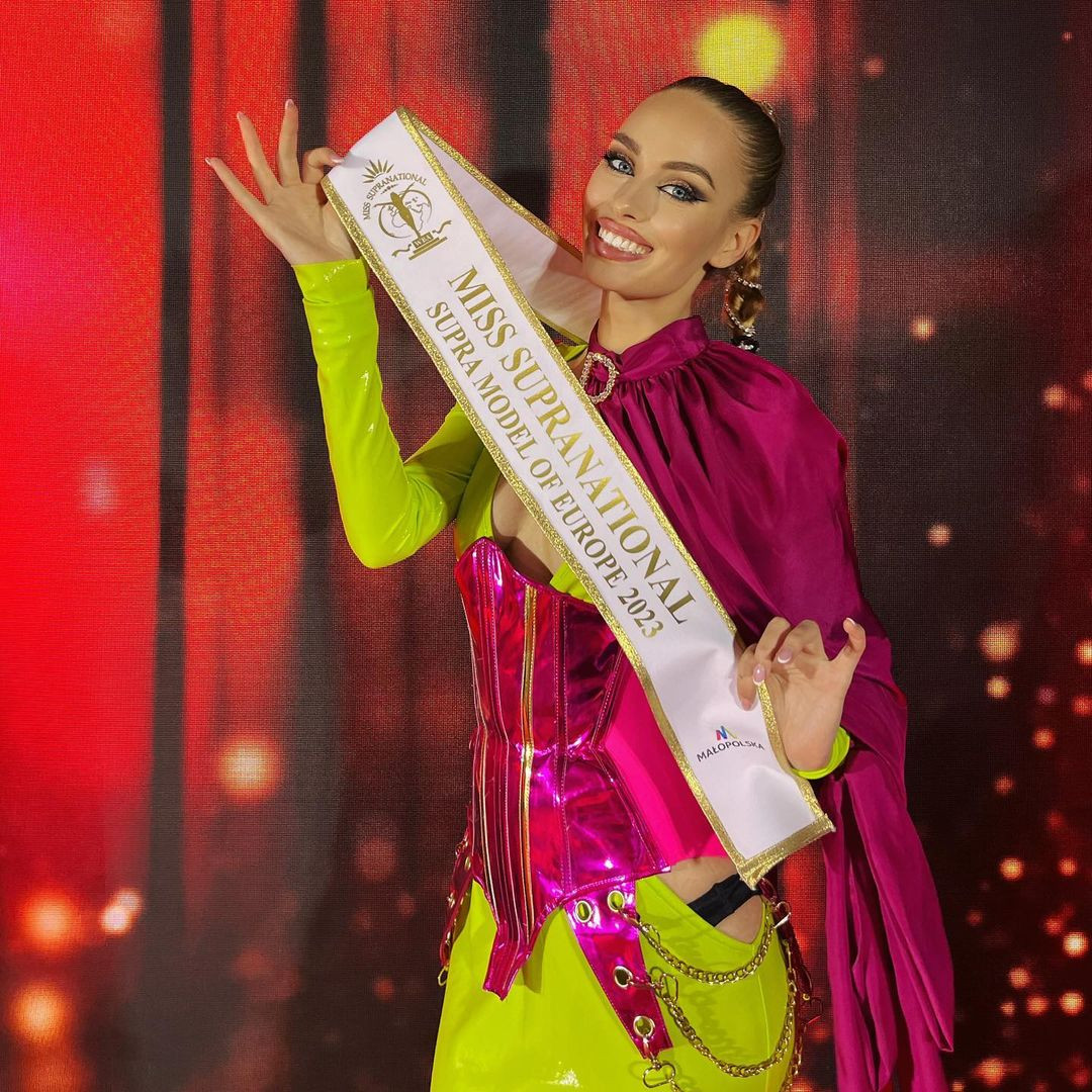 Đại diện giành chiến thắng của khu vực châu Âu là người đẹp Cộng Hoà Czech - Marie Jedličková. Người đẹp tóc vàng có chiều cao ấn tượng, gương mặt sắc sảo và kỹ năng trình diễn chuyên nghiệp.