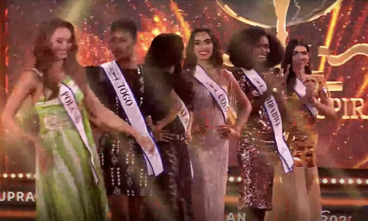 Do nghe nhầm nên người đẹp Togo đã bước lên đứng vào vị trí của top 24.