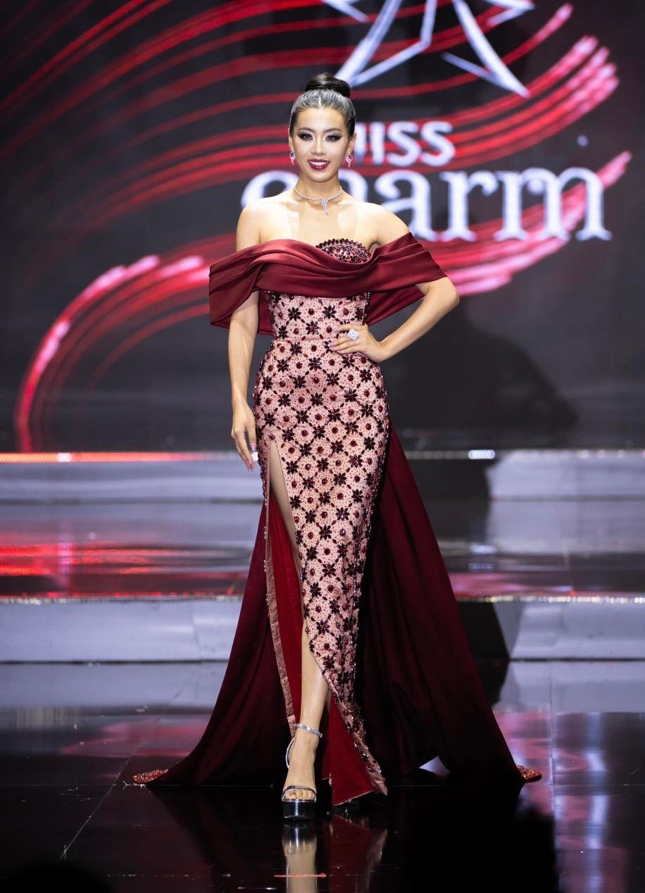 Đại diện Indonesia - Melati Tedja - là thí sinh sáng giá của khu vực châu Á. Trước đó, người đẹp Lulu Zaharani Krisna được cử đại diện Indonesia tham dự Miss Charm 2024 nhưng bỏ cuộc nên Melati Tedja được chọn thay thế. Melati Tedja từng danh hiệu Hoa hậu Giáo dục và Văn hóa Indonesia 2024, lọt vào top 5 cuộc thi Puteri Indonesia 2024. Người đẹp cho biết nỗ lực quảng bá về văn hóa của Indonesia trên đấu trường quốc tế.