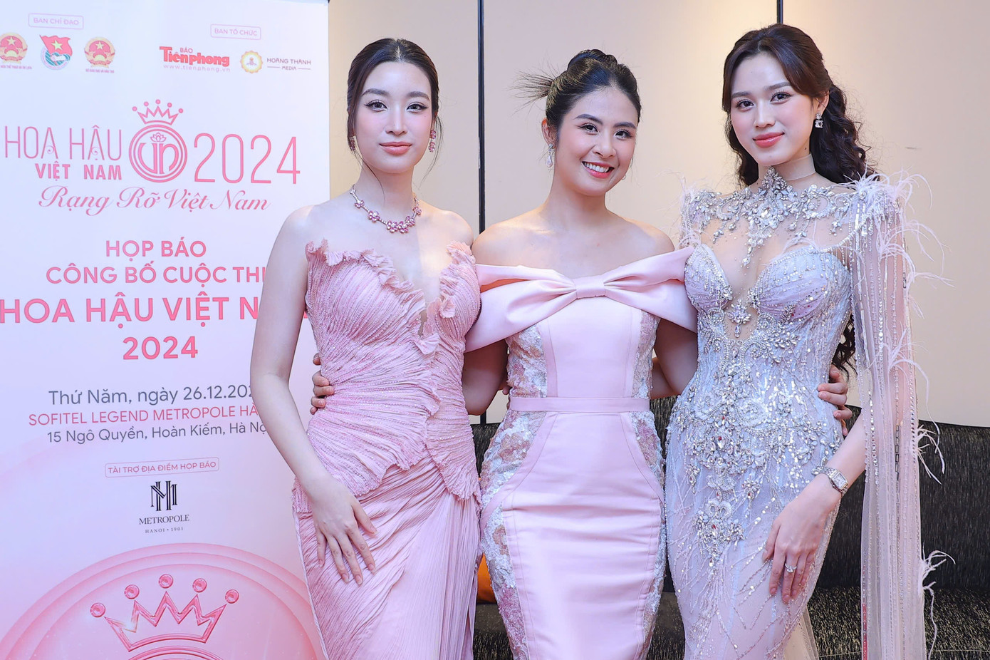 Đỗ Thị Hà và Đỗ Mỹ Linh đều có nhiệm kỳ ấn tượng khi đạt được thành tích cao trên đấu trường Hoa hậu Thế giới. Đỗ Thị Hà lọt vào top 13 Hoa hậu Thế giới 2021 trong khi đó Đỗ Mỹ Linh lọt vào top 40 đồng thời giành giải Hoa hậu Nhân ái Thế giới 2017. Đặng Thị Ngọc Hân những năm gần đây theo đuổi sự nghiệp thiết kế áo dài truyền thống đồng thời theo học thạc sĩ. Cô cũng chăm chỉ hoạt động từ thiện, xã hội.