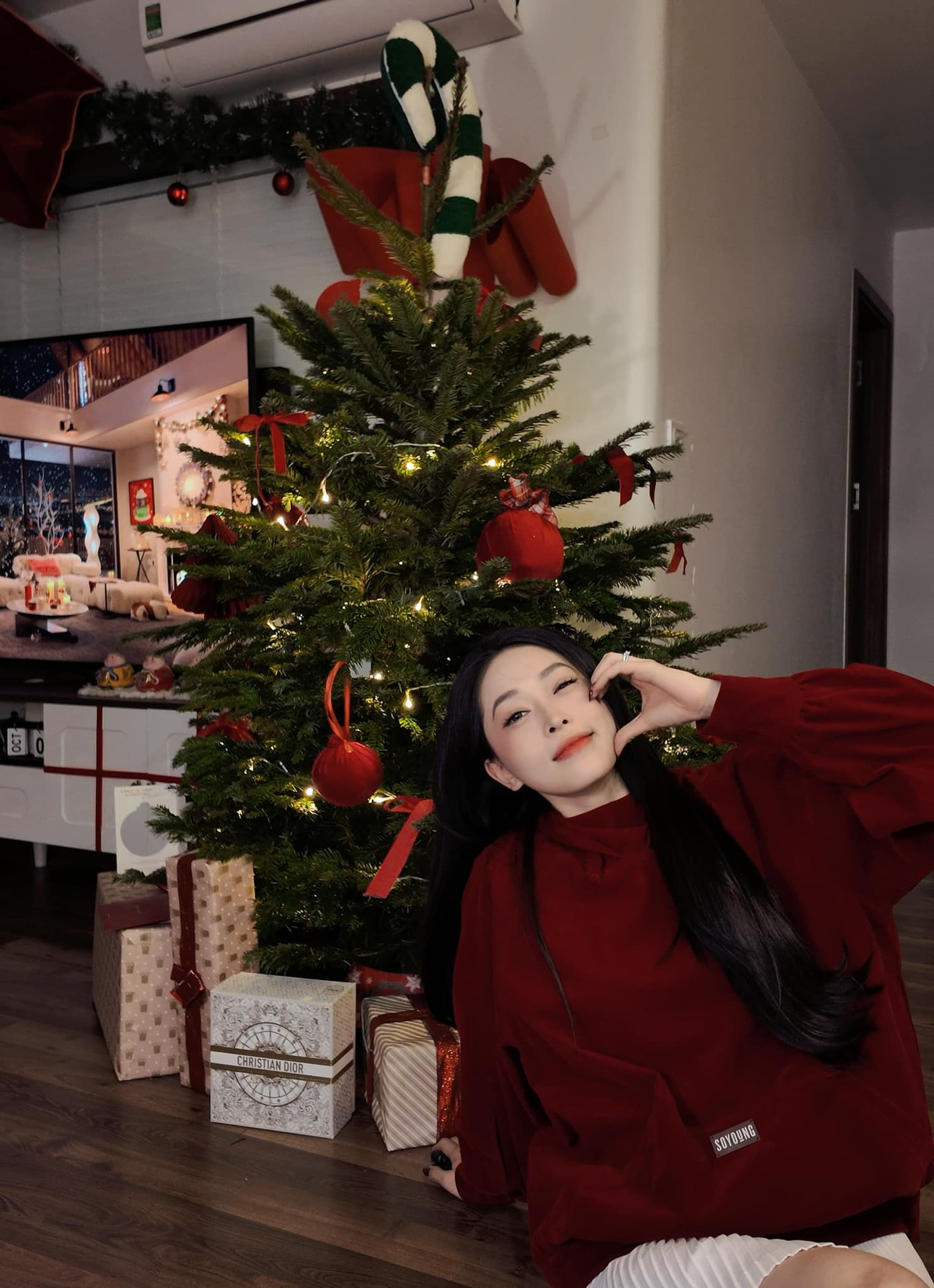 Năm nay, Phương Nga và chồng là diễn viên Bình An đón Giáng sinh đúng dịp chuyển vào TPHCM sinh sống, làm việc nên người đẹp thấy háo hức. Năm nay, Phương Nga và chồng là diễn viên Bình An đón Giáng sinh đúng dịp chuyển vào TPHCM sinh sống, làm việc nên người đẹp thấy háo hức.