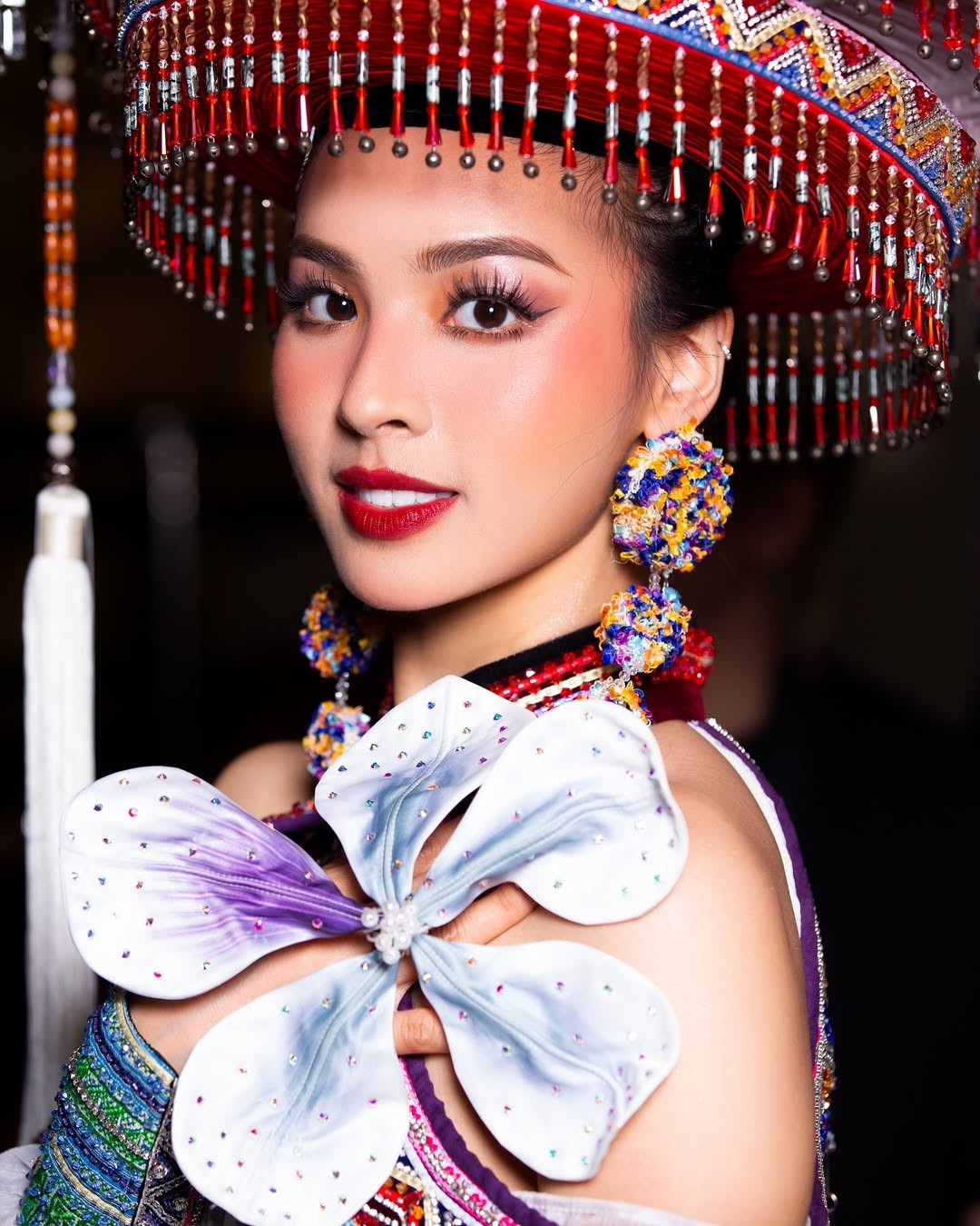 Quỳnh Nga đang công tác ở Trung tâm tin tức VTV24 của đài VTV, phụ trách tin tức Văn hóa, đặc biệt là mảng quốc tế. Cô từng dẫn các chương trình như Chuyển động 24h, Cặp lá yêu thương, Việc tử tế...