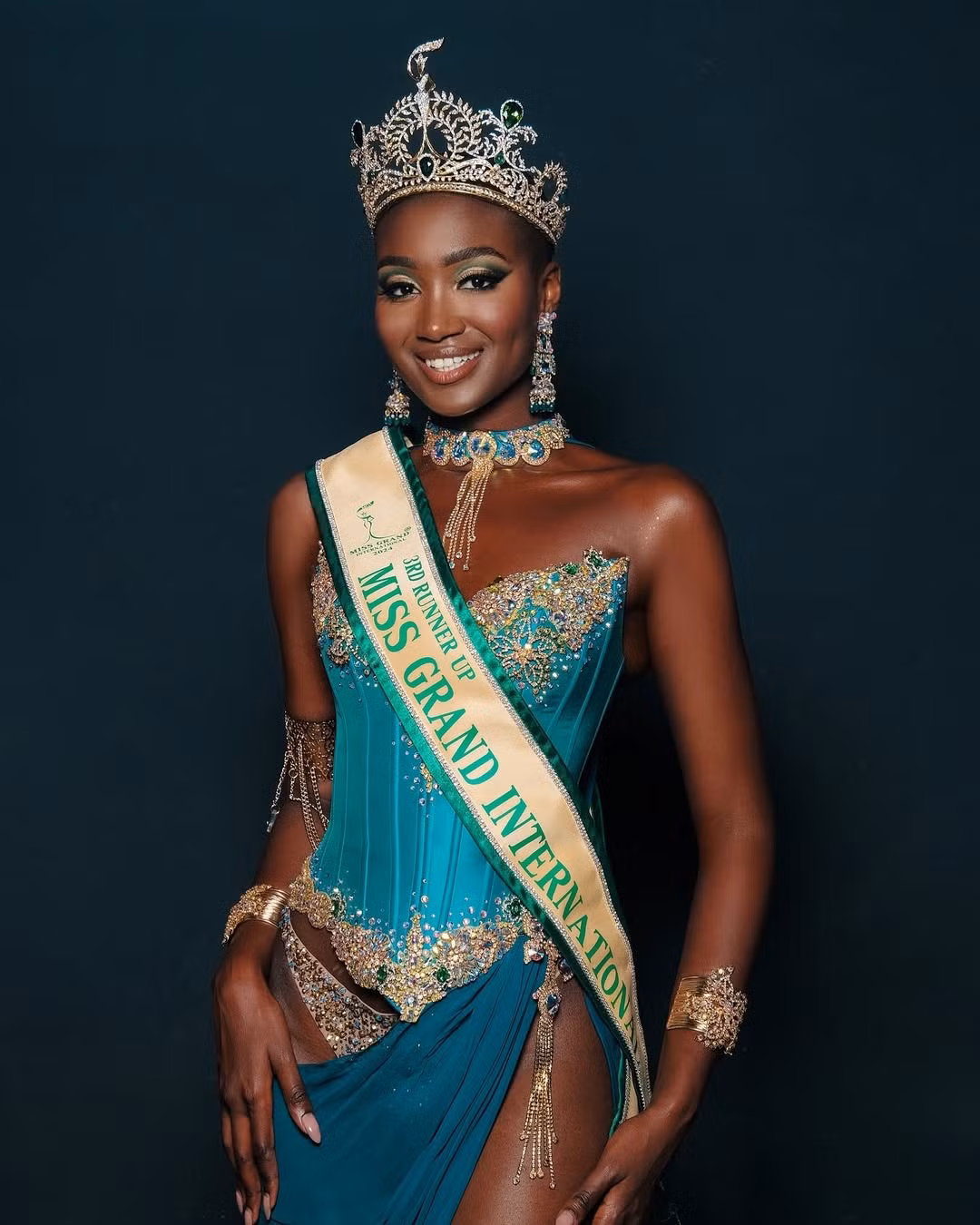 Á hậu 3 Hoa hậu Hòa bình Quốc tế 2024 Safiétou Kabengele.