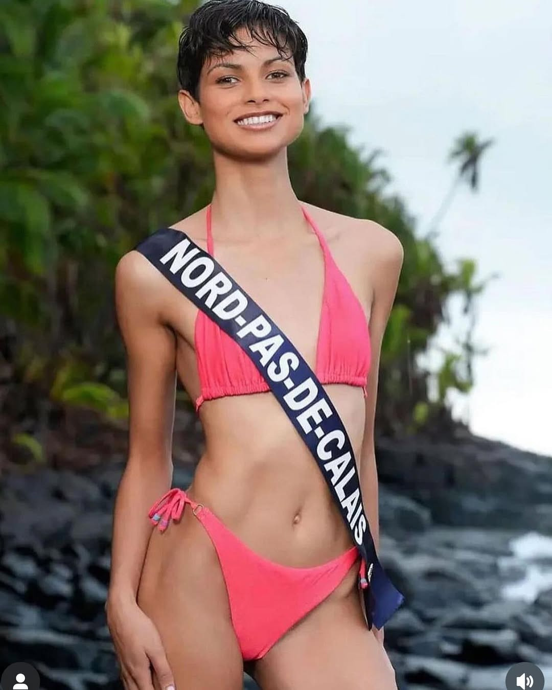 Hoa hậu Hà Lan 2023 Rikkie Valerie Kollé và Hoa hậu Pháp 2024 Eve Gilles trở thành nạn nhân của bạo lực mạng. Hoa hậu Hà Lan 2023 Rikkie Valerie Kollé và Hoa hậu Pháp 2024 Eve Gilles trở thành nạn nhân của bạo lực mạng.