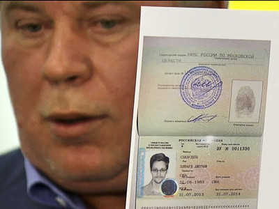 Giấy cho phép Snowden tị nạn có ghi rõ thời gian từ 31/7/2013 đến 31/7/2014. Giấy cho phép Snowden tị nạn có ghi rõ thời gian từ 31/7/2013 đến 31/7/2014