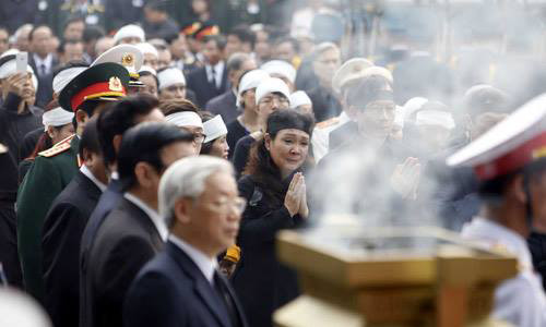 Những khoảnh khắc xúc động tiễn biệt Đại tướng Võ Nguyên Giáp. Ảnh: N.T