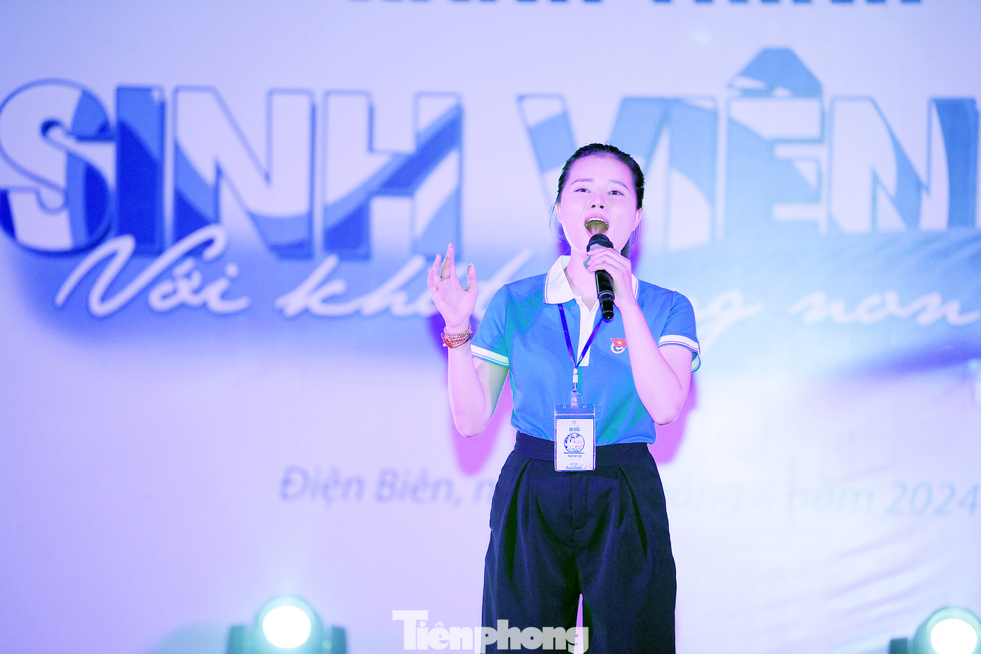 Các tiết mục văn nghệ tại chương trình. Các tiết mục văn nghệ tại chương trình.