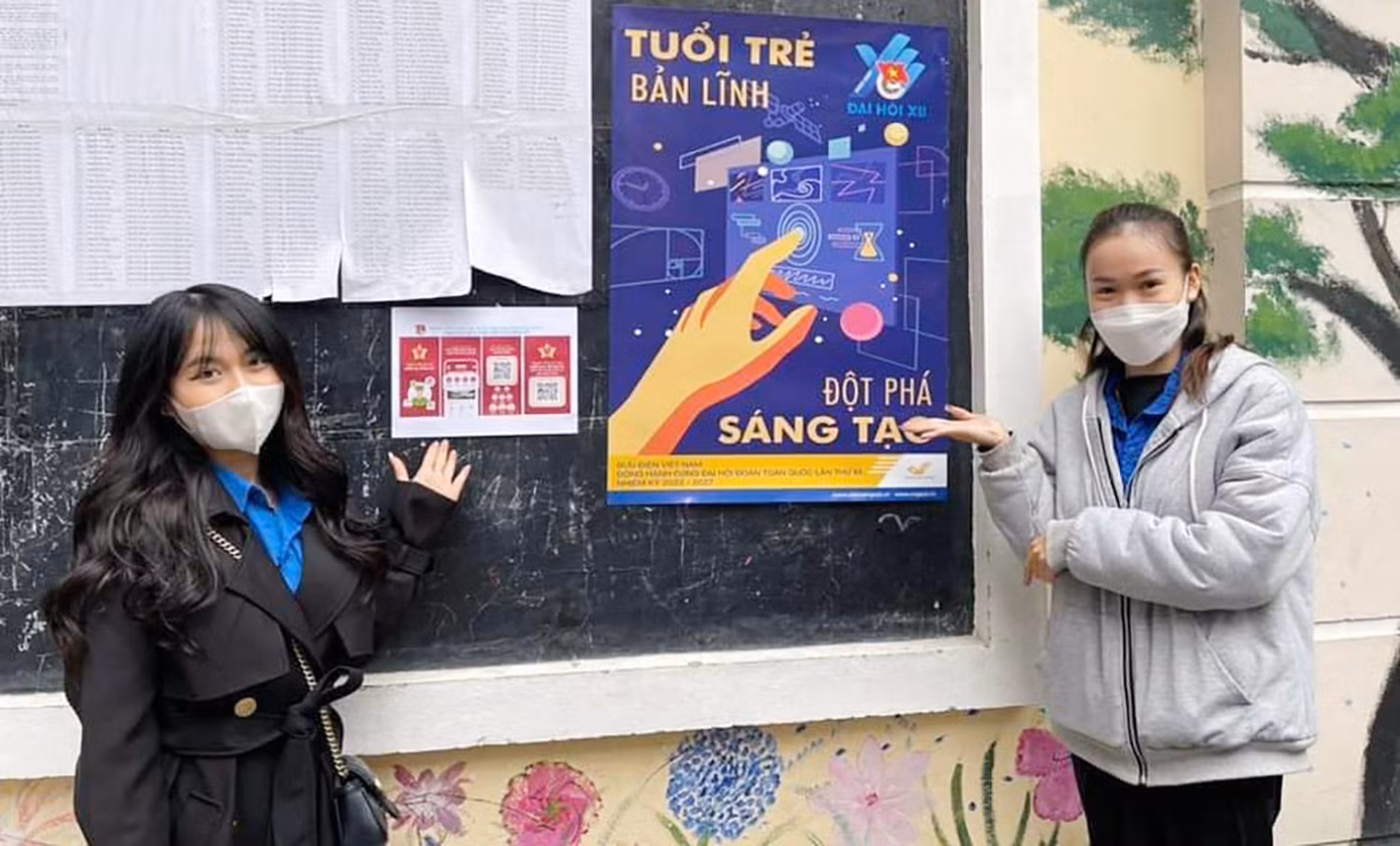 Và cũng không quên ghi lại hình ảnh để lan toả trên mạng xã hội.