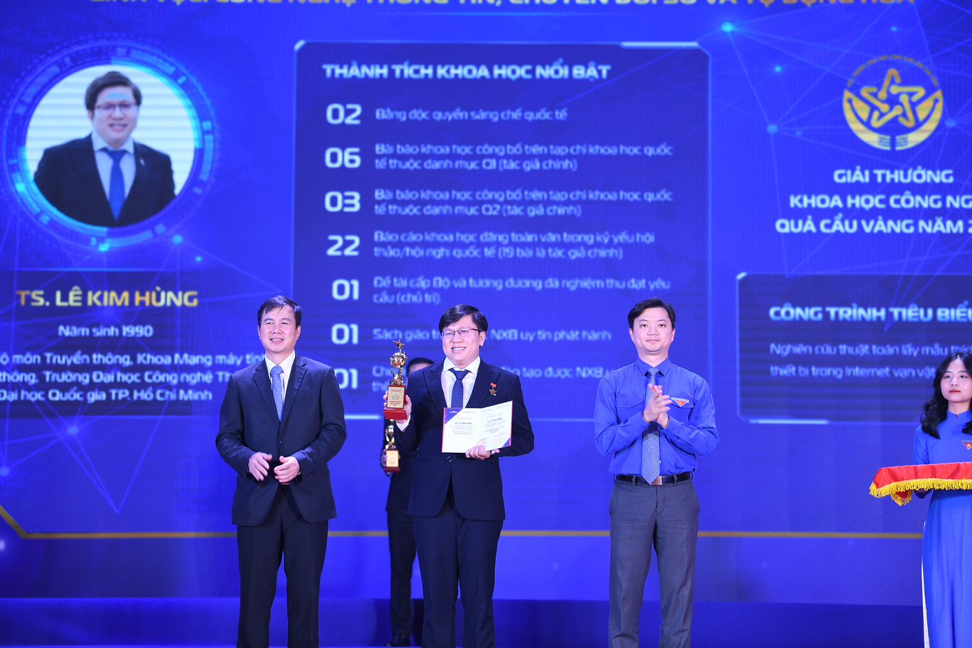 TS Lê Kim Hùng nhận Giải thưởng Quả Cầu Vàng năm 2024. Ảnh: DƯƠNG TRIỀU