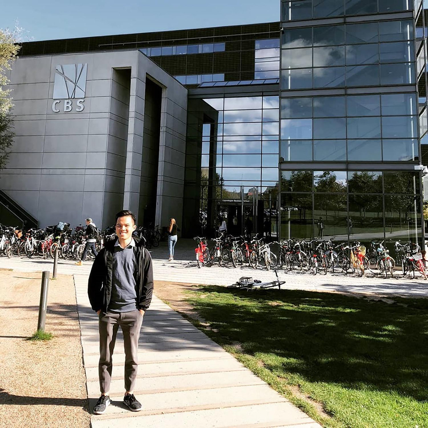 Cựu sinh viên Nguyễn Nhân Hưởng tại trường Copenhagen Business School (Đan Mạch).