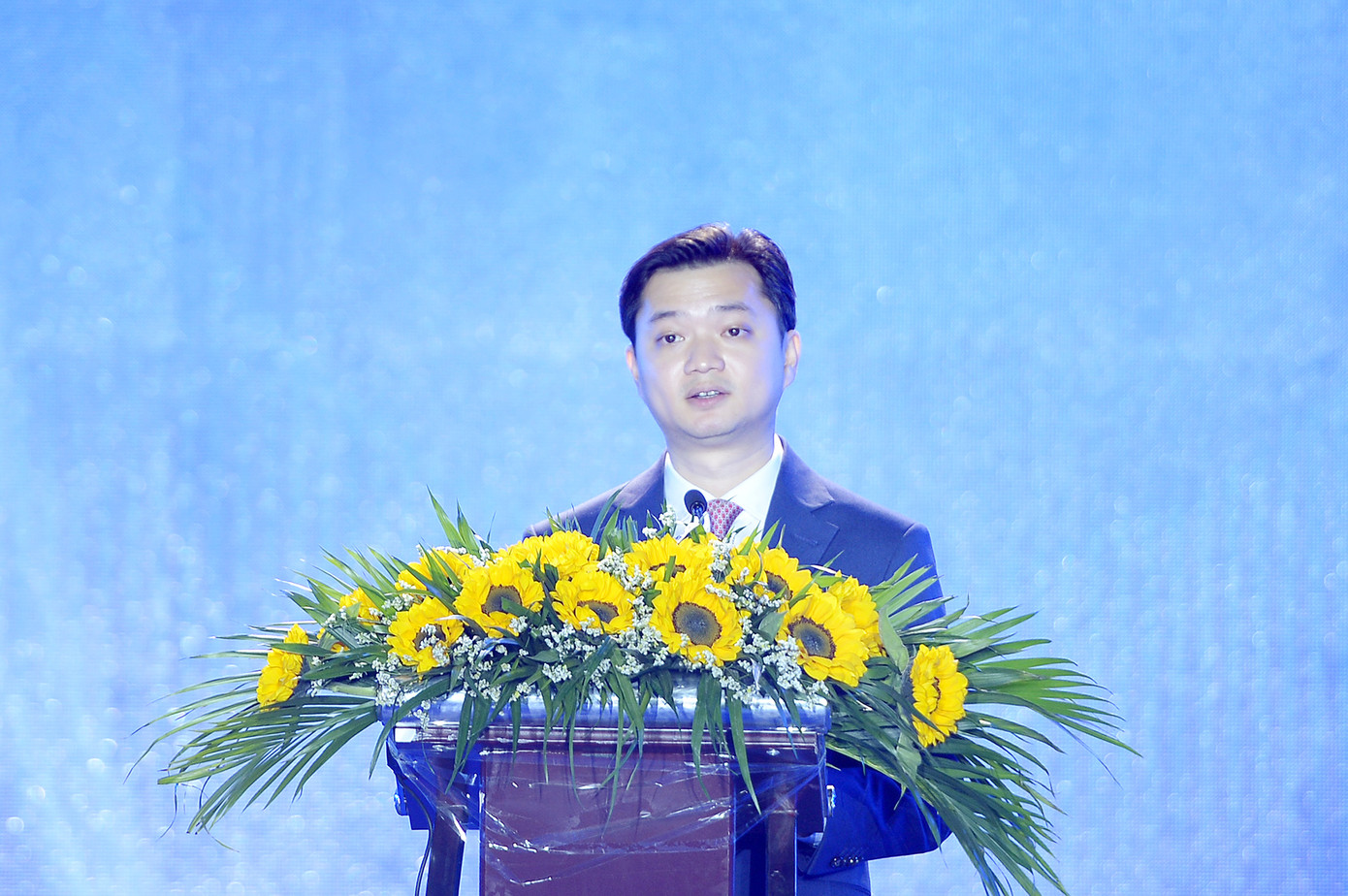 Anh Nguyễn Minh Triết – Bí thư T.Ư Đoàn, Chủ tịch T.Ư Hội Sinh viên Việt Nam phát biểu tại chương trình.