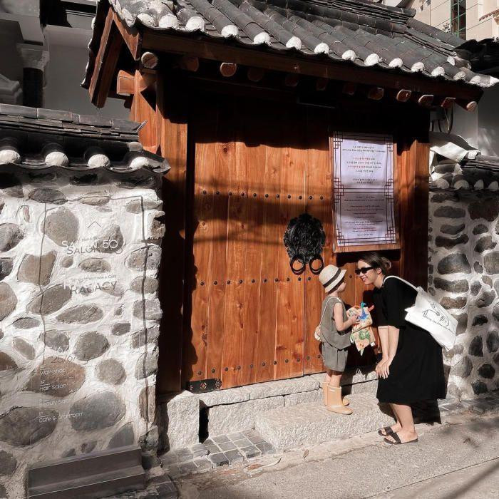 Du khách sẽ vừa có được không gian check-in rộng rãi vừa được bắt chọn những khoảnh khắc của bình minh và hoàng hôn. Du khách sẽ vừa có được không gian check-in rộng rãi vừa được bắt chọn những khoảnh khắc của bình minh và hoàng hôn.