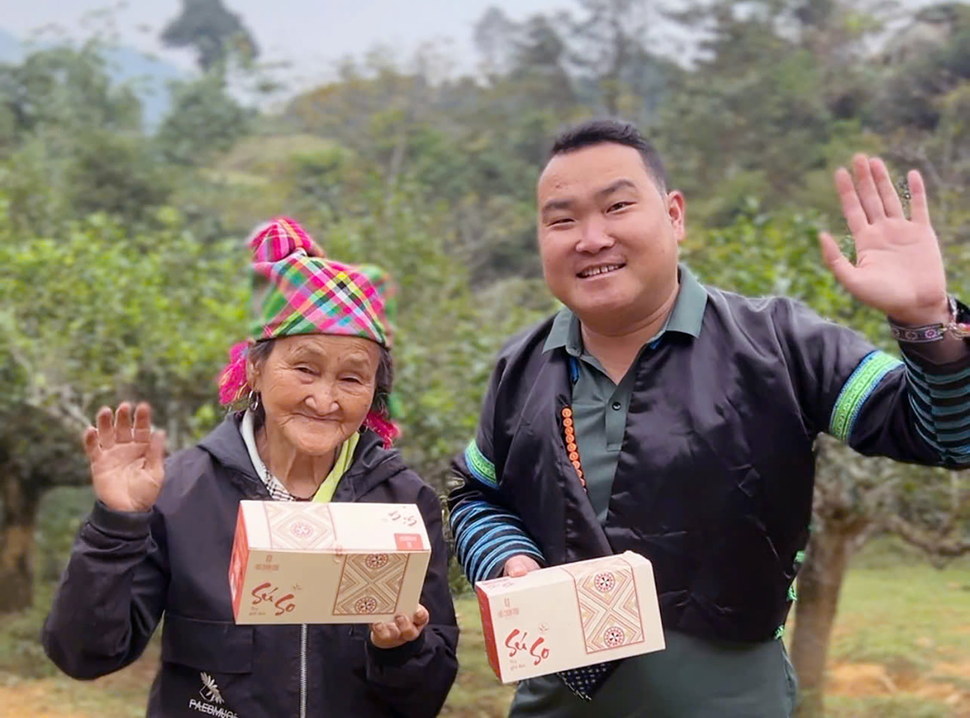 Sùng A Tủa – chàng trai dân tộc Mông đến từ Yên Bái. Sùng A Tủa – chàng trai dân tộc Mông đến từ Yên Bái.