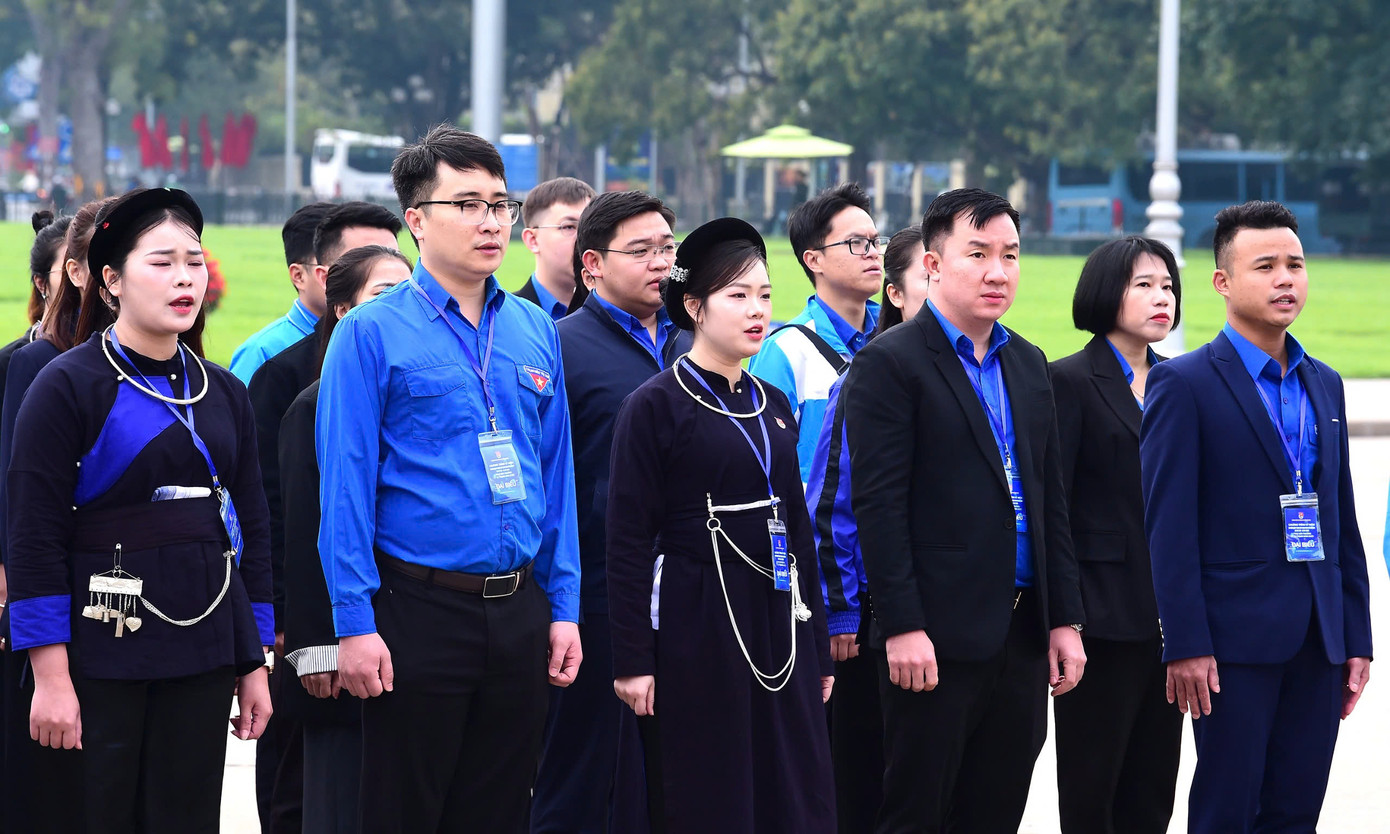 Dự chương trình có anh Ngô Văn Cương – Bí thư T.Ư Đoàn, Chủ nhiệm Ủy ban Kiểm tra T.Ư Đoàn; anh Bùi Minh Tuấn – Trưởng Ban Tổ chức – Kiểm tra T.Ư Đoàn; anh Lê Thanh Tú – Phó Trưởng Ban Tổ chức - Kiểm tra T.Ư Đoàn. Dự chương trình có anh Ngô Văn Cương – Bí thư T.Ư Đoàn, Chủ nhiệm Ủy ban Kiểm tra T.Ư Đoàn; anh Bùi Minh Tuấn – Trưởng Ban Tổ chức – Kiểm tra T.Ư Đoàn; anh Lê Thanh Tú – Phó Trưởng Ban Tổ chức - Kiểm tra T.Ư Đoàn.