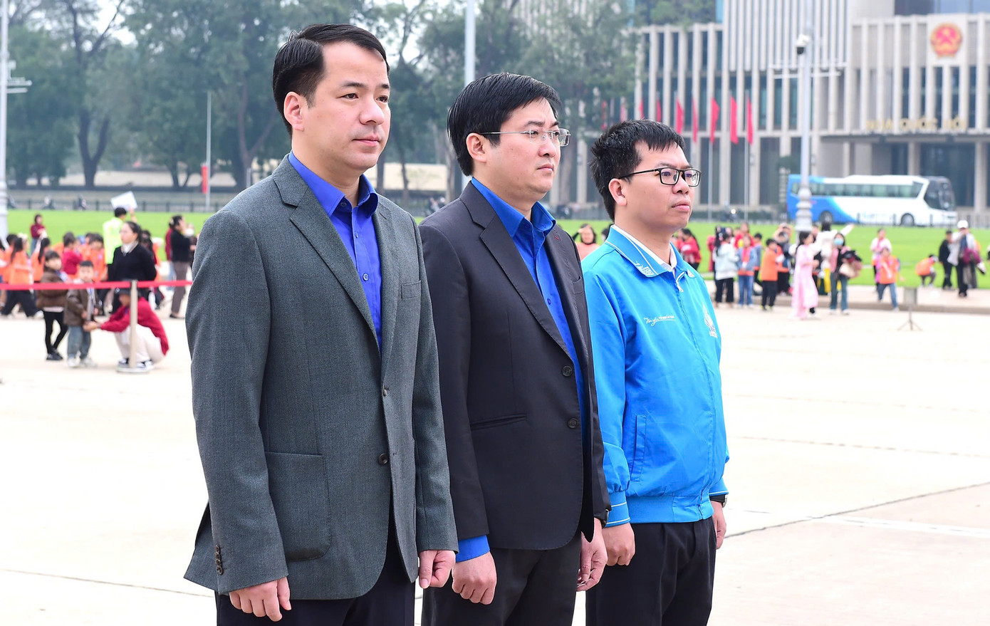 Dự chương trình có anh Ngô Văn Cương – Bí thư T.Ư Đoàn, Chủ nhiệm Ủy ban Kiểm tra T.Ư Đoàn; anh Bùi Minh Tuấn – Trưởng Ban Tổ chức – Kiểm tra T.Ư Đoàn; anh Lê Thanh Tú – Phó Trưởng Ban Tổ chức - Kiểm tra T.Ư Đoàn. Dự chương trình có anh Ngô Văn Cương – Bí thư T.Ư Đoàn, Chủ nhiệm Ủy ban Kiểm tra T.Ư Đoàn; anh Bùi Minh Tuấn – Trưởng Ban Tổ chức – Kiểm tra T.Ư Đoàn; anh Lê Thanh Tú – Phó Trưởng Ban Tổ chức - Kiểm tra T.Ư Đoàn.