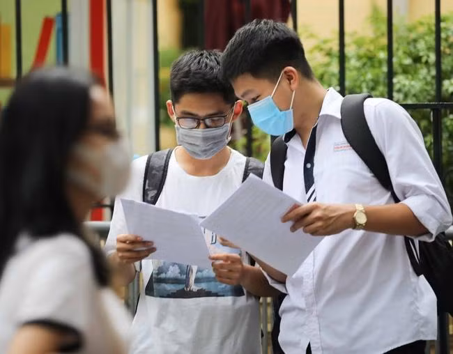 Thí sinh tham gia kỳ thi tốt nghiệp THPT năm 2021. Thí sinh tham gia kỳ thi tốt nghiệp THPT năm 2021.