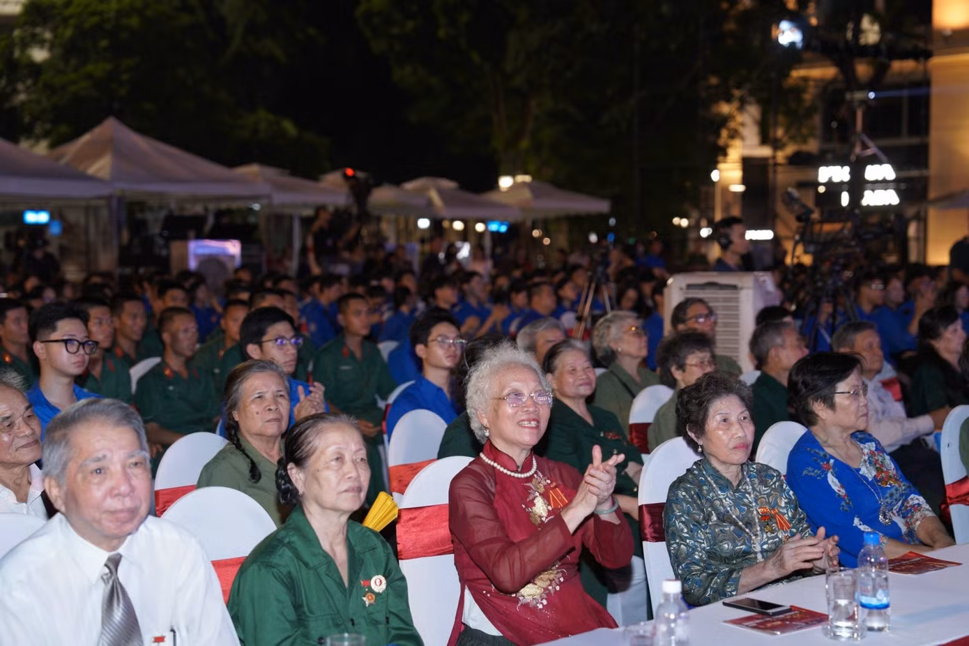 Lớp thế hệ 'Ba sẵn sàng' tham gia chương trình.