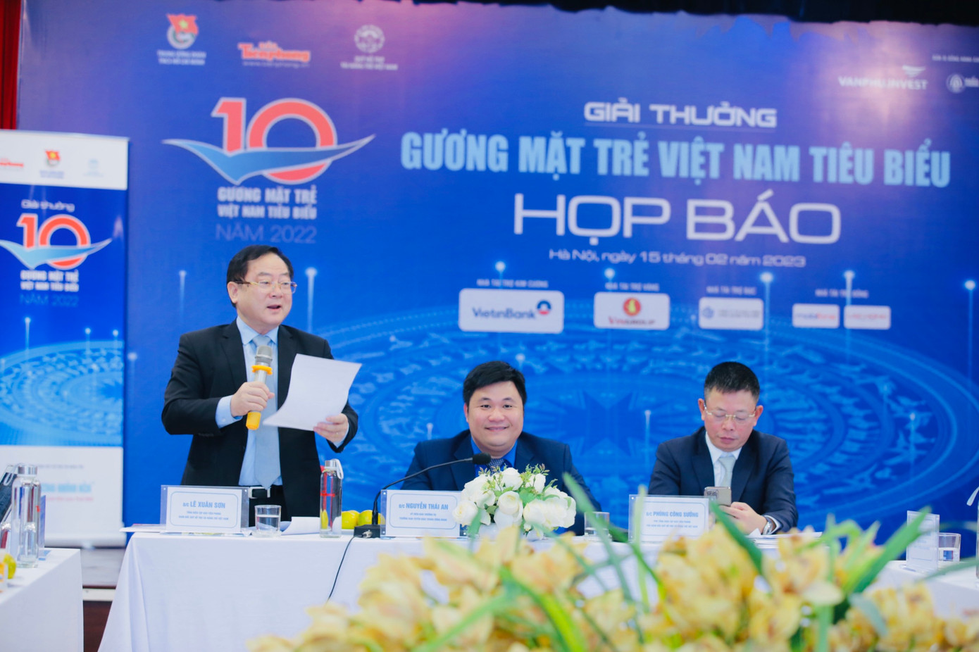 T.Ư Đoàn công bố 20 đề cử tiêu biểu vào vòng bình chọn trực tuyến của Giải thưởng Gương mặt trẻ Việt Nam tiêu biểu, năm 2022. T.Ư Đoàn công bố 20 đề cử tiêu biểu vào vòng bình chọn trực tuyến của Giải thưởng Gương mặt trẻ Việt Nam tiêu biểu, năm 2022.