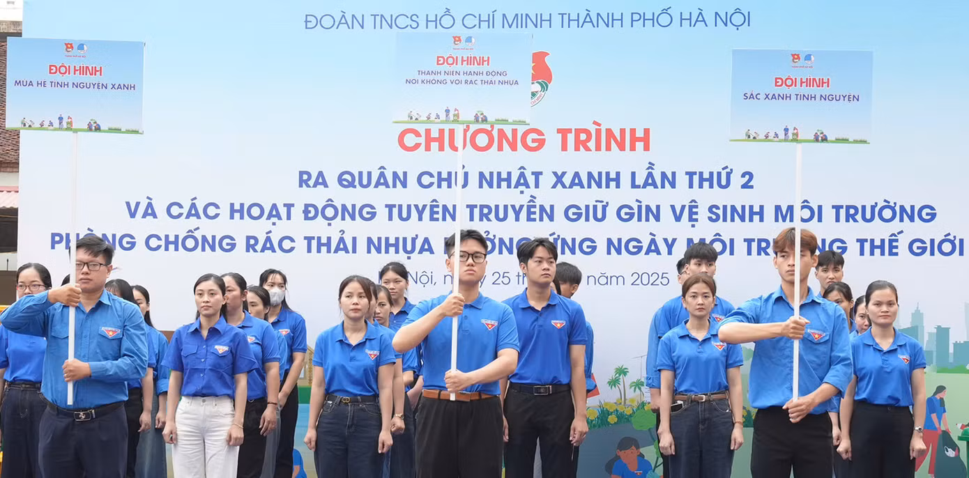 Tuổi trẻ Hà Nội ra quân Ngày Chủ nhật xanh, phòng chống rác thải nhựa.
