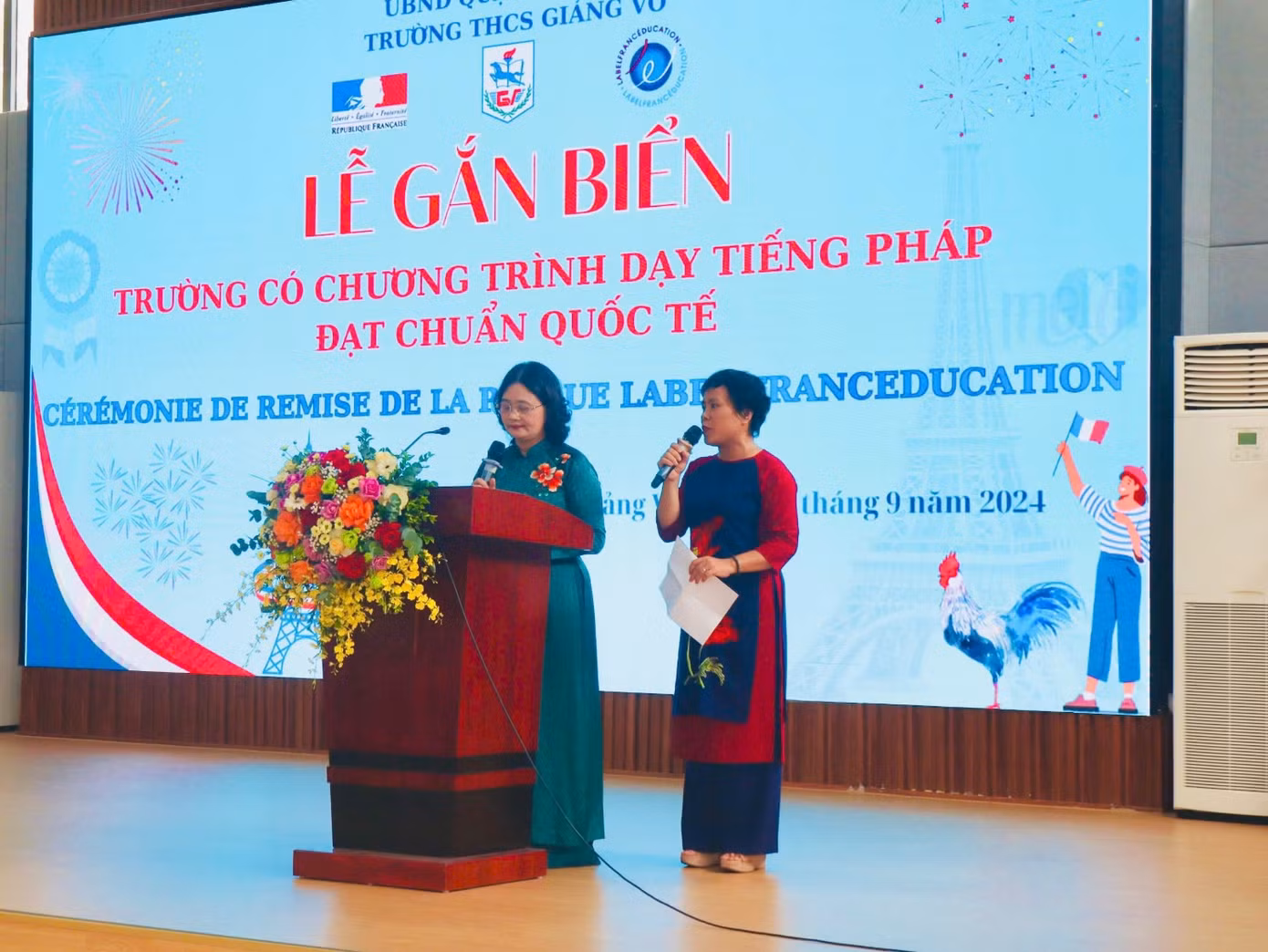 Nhà giáo Tô Thị Hải Yến – Hiệu trưởng nhà trường phát biểu tại chương trình.