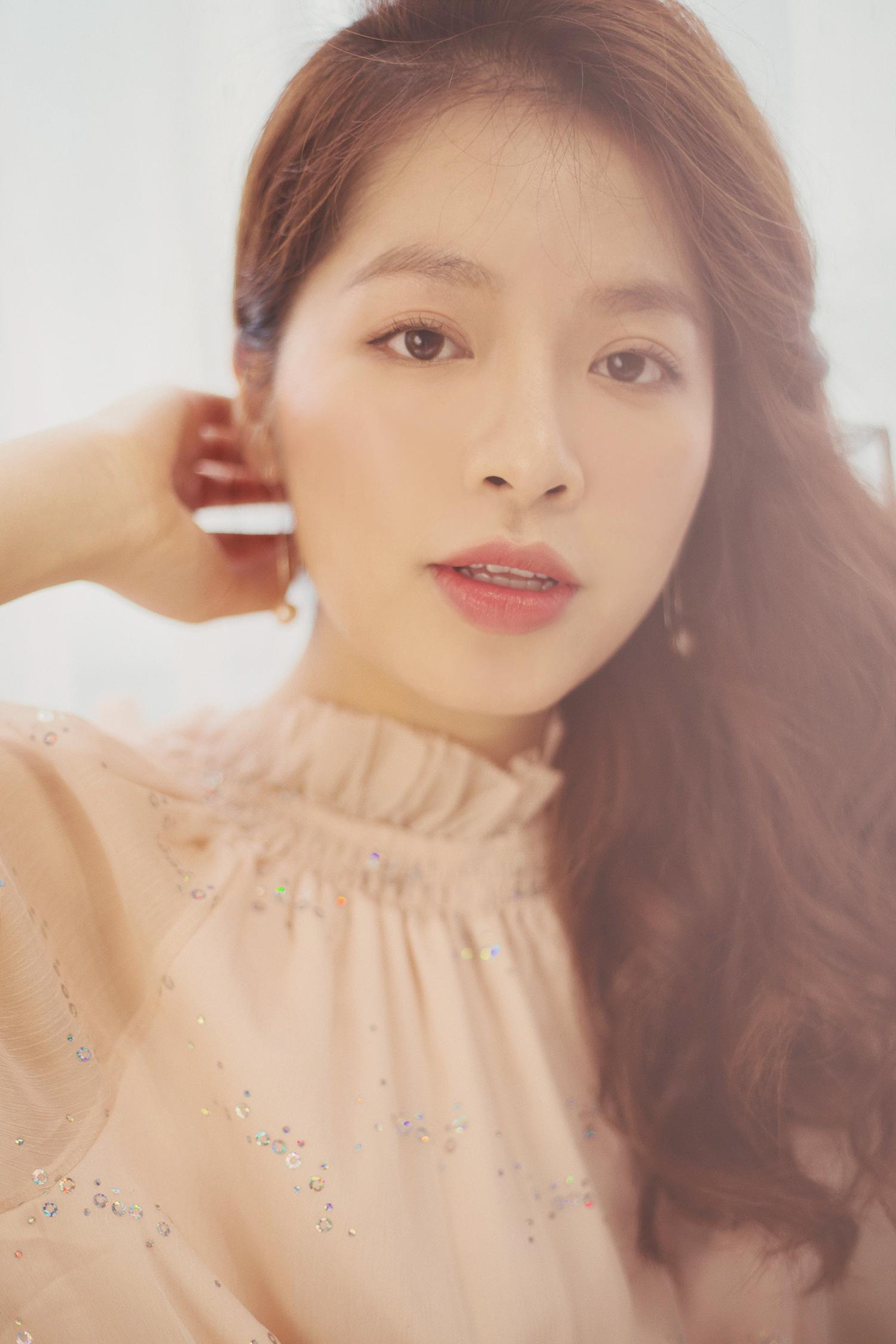 Cô nàng là sinh viên năm cuối trường ĐH Ngoại thương. Cô nàng là sinh viên năm cuối trường ĐH Ngoại thương.