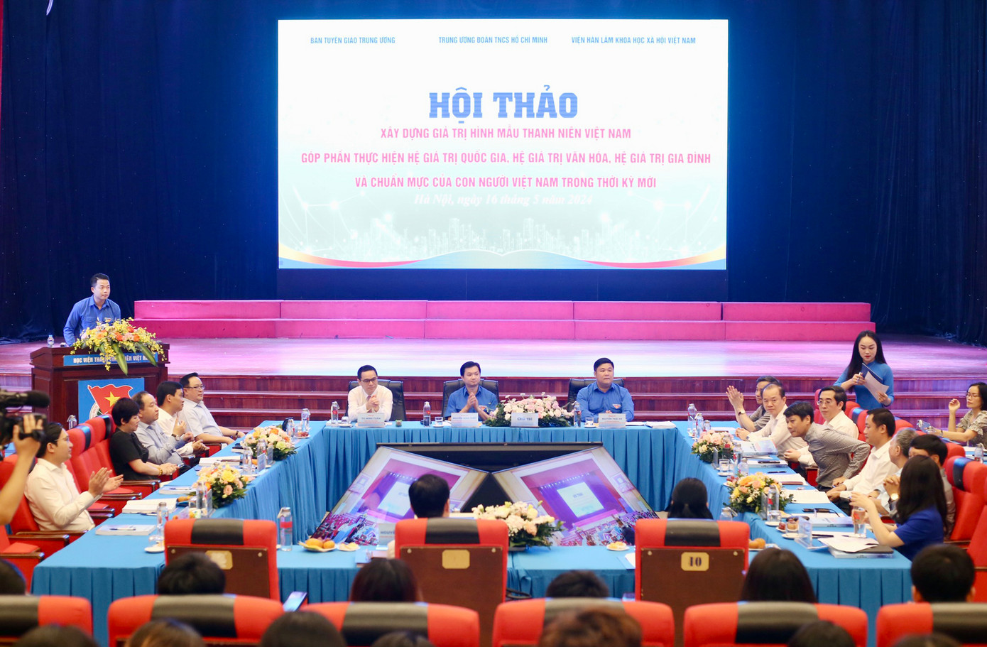 Hội thảo ‘Xây dựng giá trị hình mẫu thanh niên Việt Nam, góp phần thực hiện hệ giá trị quốc gia, hệ giá trị văn hóa, hệ giá trị gia đình và chuẩn mực con người Việt Nam trong thời kỳ mới theo tư tưởng, đạo đức, phong cách Hồ Chí Minh’. Hội thảo ‘Xây dựng giá trị hình mẫu thanh niên Việt Nam, góp phần thực hiện hệ giá trị quốc gia, hệ giá trị văn hóa, hệ giá trị gia đình và chuẩn mực con người Việt Nam trong thời kỳ mới theo tư tưởng, đạo đức, phong cách Hồ Chí Minh’.