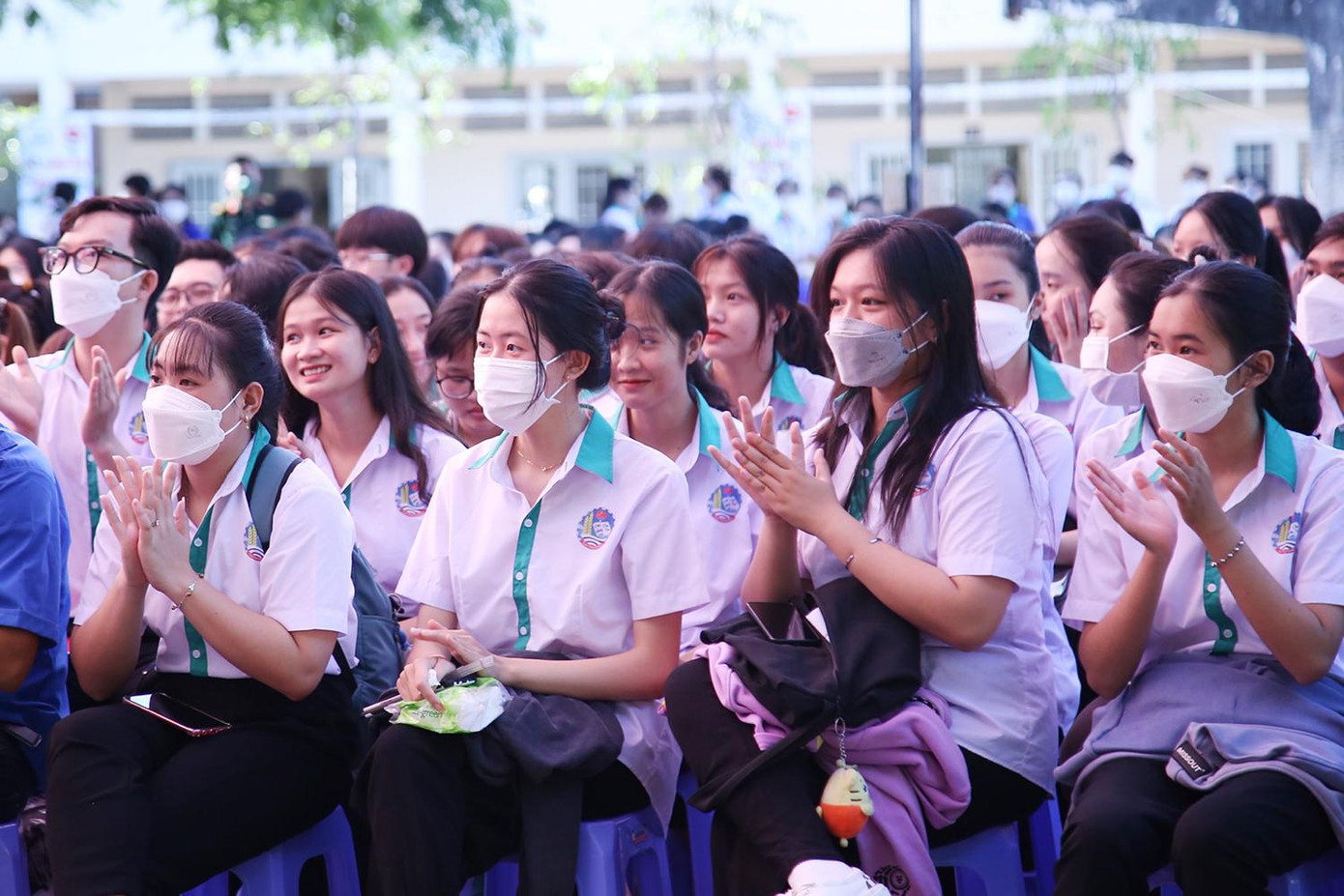 Gần 1.000 đoàn viên, thanh niên, học sinh, sinh viên TP. Cần Thơ tham gia hưởng ứng.