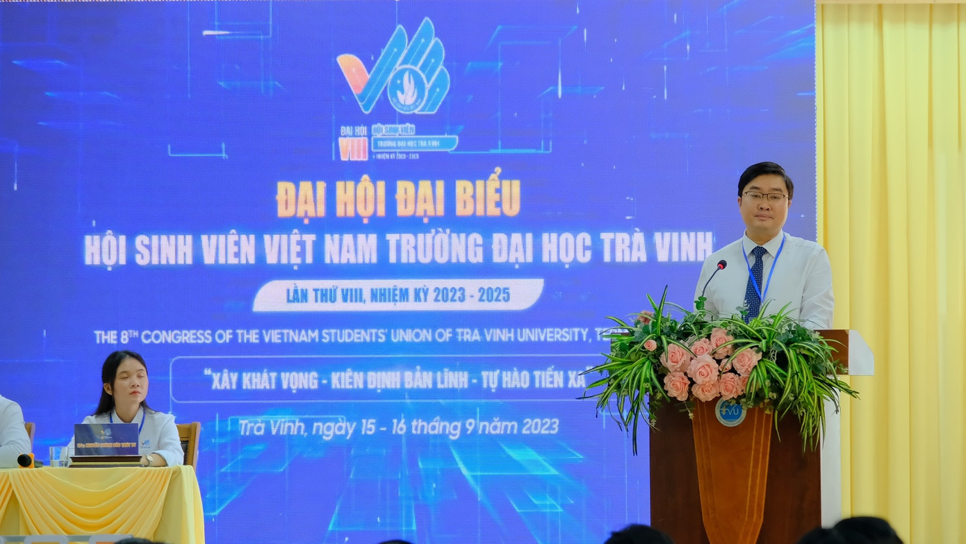 Anh Nguyễn Bá Cát – Phó Trưởng Ban Thanh niên Trường học T.Ư Đoàn, Phó Chủ tịch T.Ư Hội Sinh viên Việt Nam phát biểu chỉ đạo Đại hội.