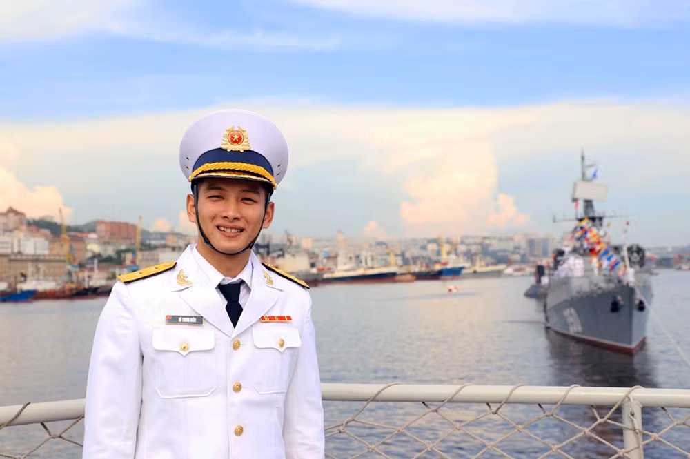 Thượng úy Vũ Trung Kiên.