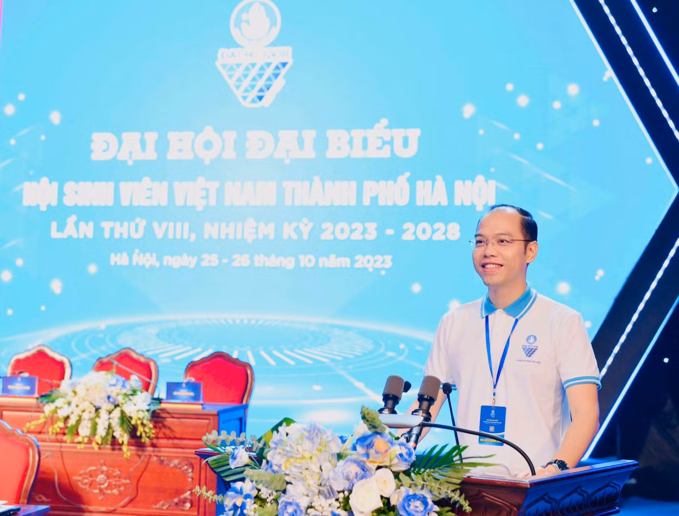Anh Nguyễn Tiến Hưng - Phó Bí thư Thành Đoàn, Chủ tịch Hội Sinh viên TP. Hà Nội phát biểu khai mạc Đại hội.