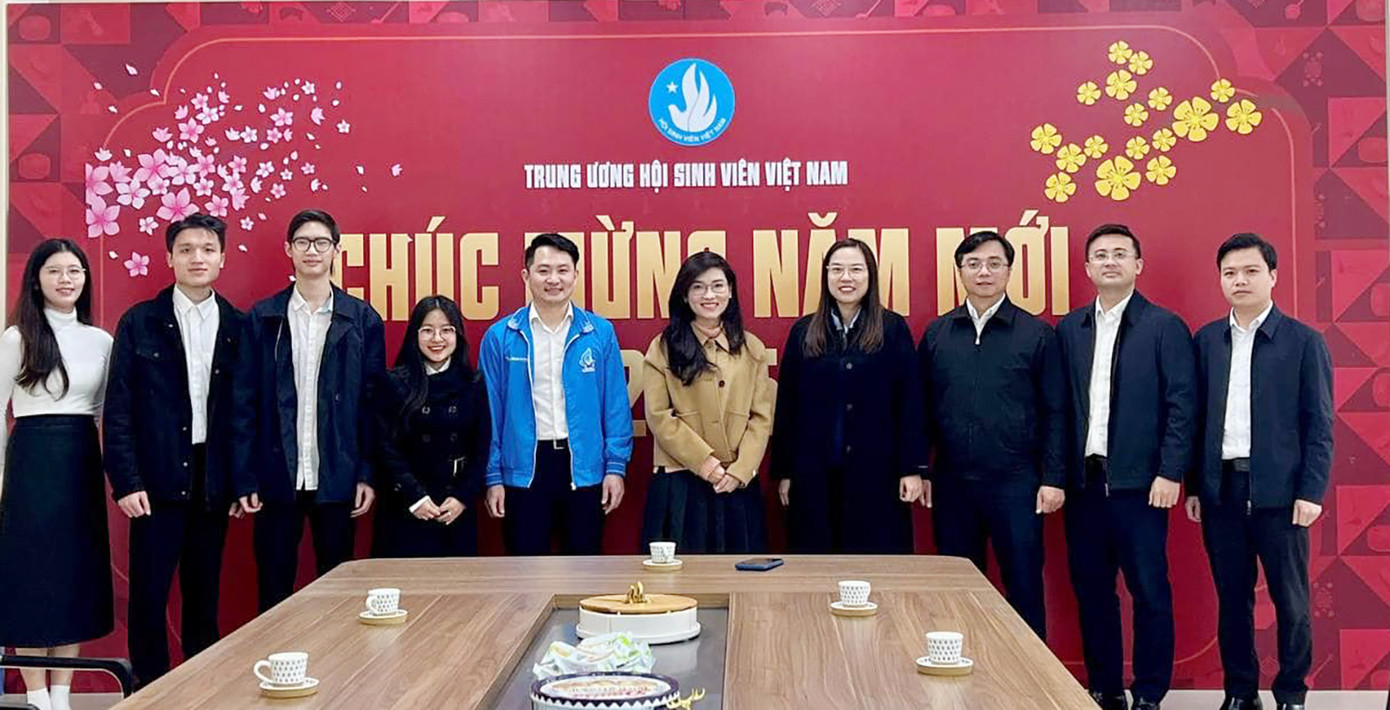 Hội Sinh viên Việt Nam tại Nga thăm và làm việc với T.Ư Hội Sinh viên Việt Nam. Hội Sinh viên Việt Nam tại Nga thăm và làm việc với T.Ư Hội Sinh viên Việt Nam.