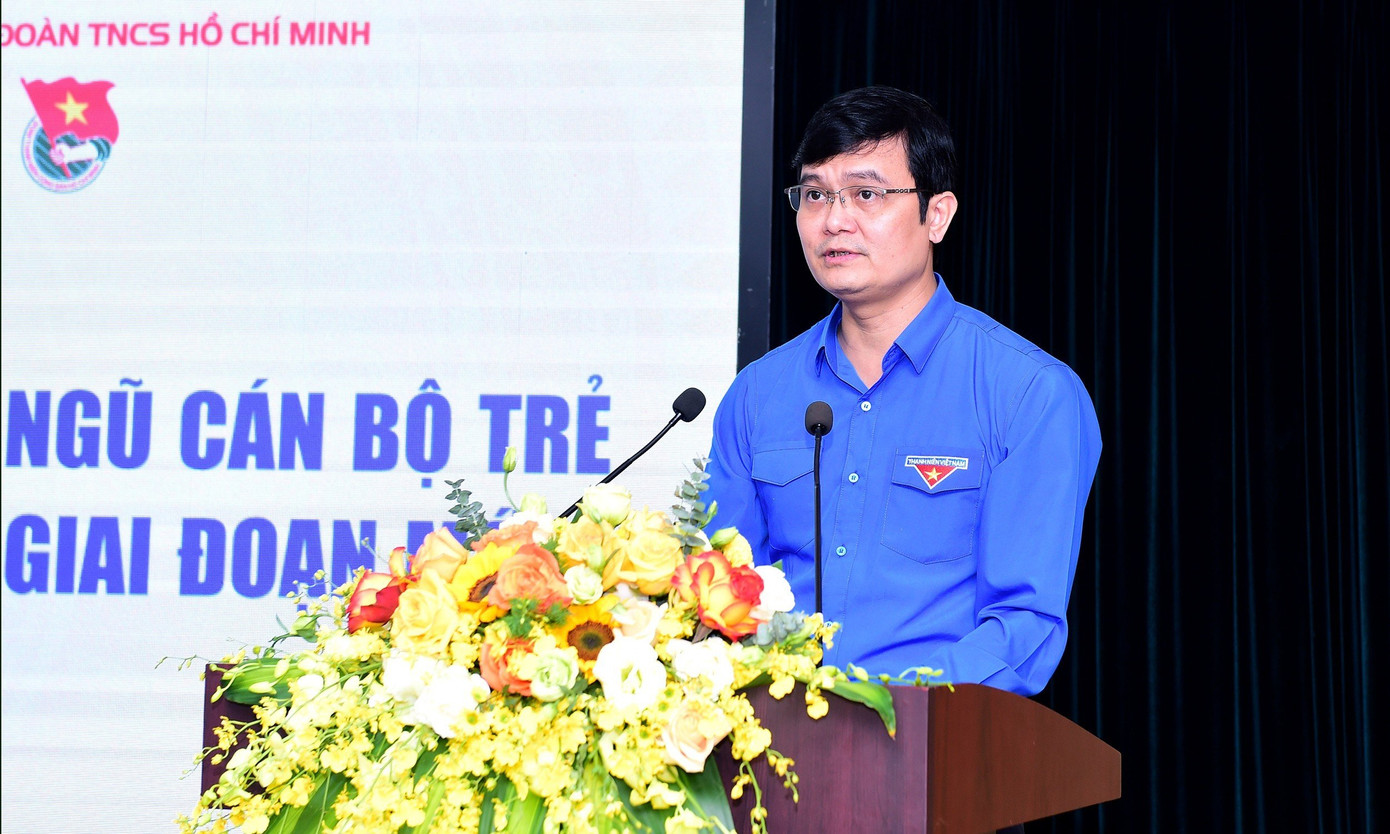 Anh Bùi Quang Huy - Ủy viên dự khuyết T.Ư Đảng, Bí thư thứ nhất T.Ư Đoàn phát biểu tại chương trình.