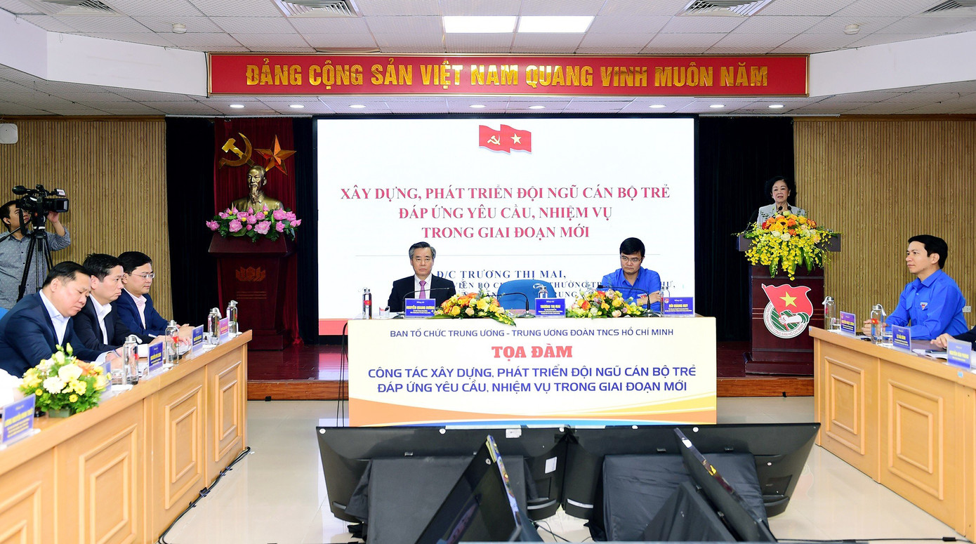 Tọa đàm “Xây dựng, phát triển đội ngũ cán bộ trẻ đáp ứng yêu cầu giai đoạn mới”.