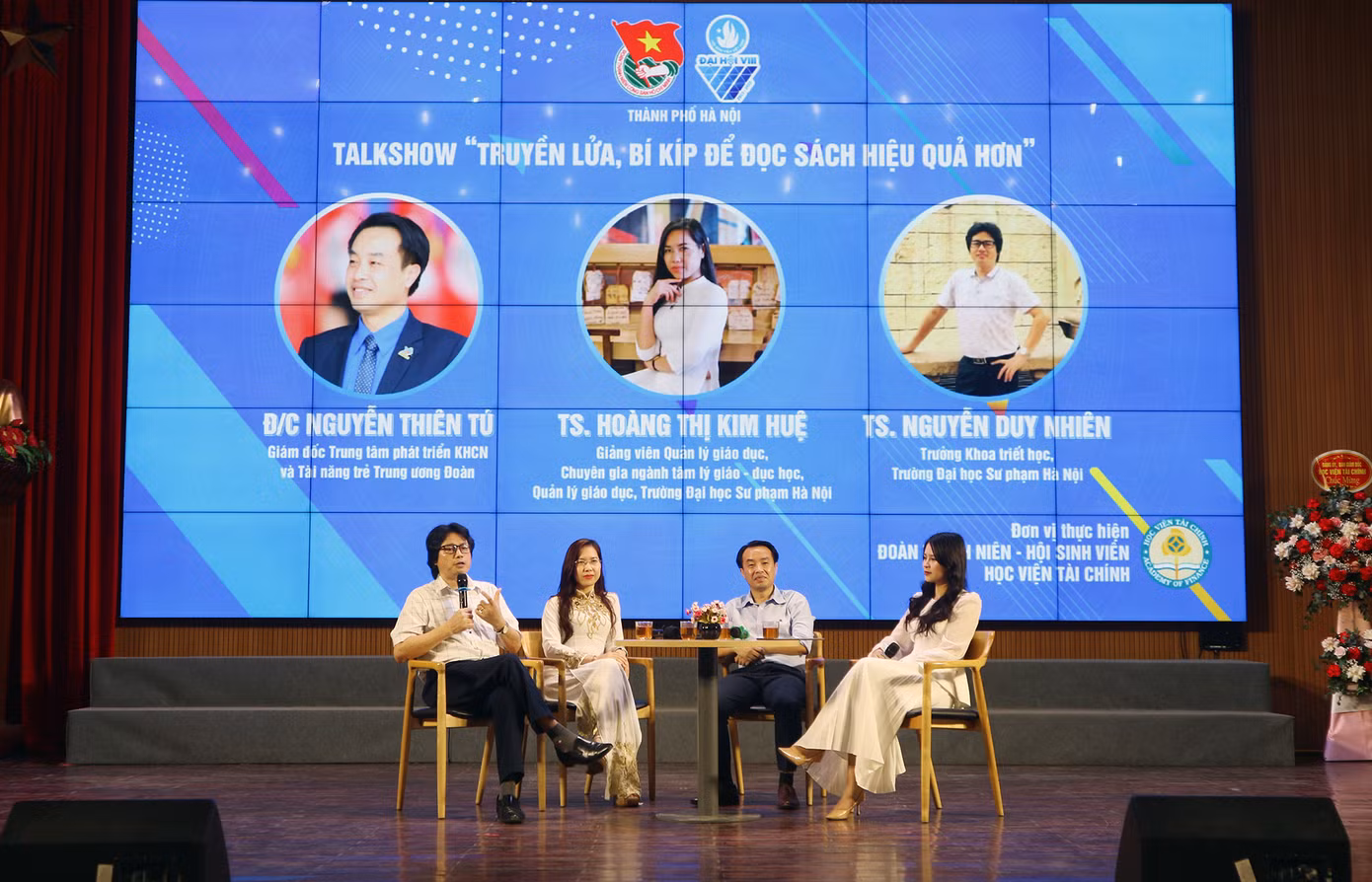 Talkshow: Truyền lửa, bí kíp để học sách hiệu quả hơn.