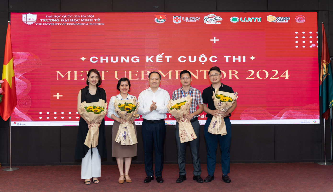 Ban Giám khảo tham gia Chung kết cuộc thi. Ban Giám khảo tham gia Chung kết cuộc thi.