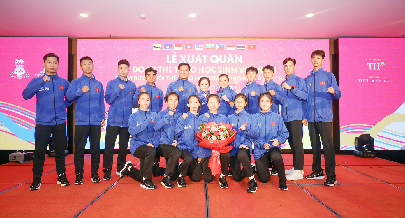 Đại diện đội tuyển Vovinam tham dự Lễ xuất quân Đoàn Thể thao học sinh Việt Nam.