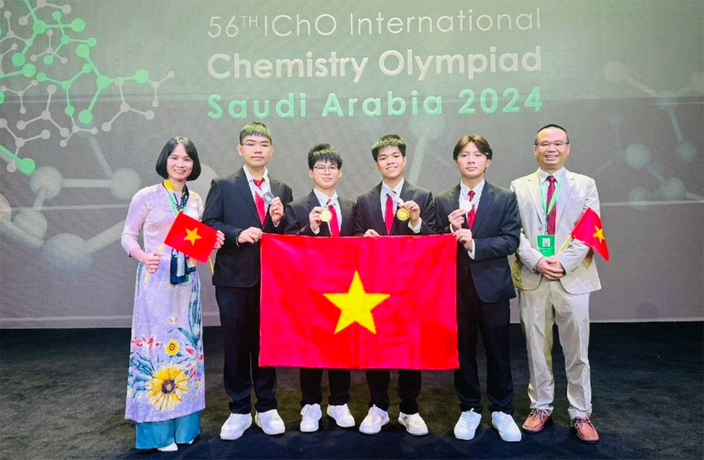 Việt Nam đứng thứ hai thế giới về kết quả Olympic Hóa học quốc tế 2024. Ảnh: MOET Việt Nam đứng thứ hai thế giới về kết quả Olympic Hóa học quốc tế 2024. Ảnh: MOET
