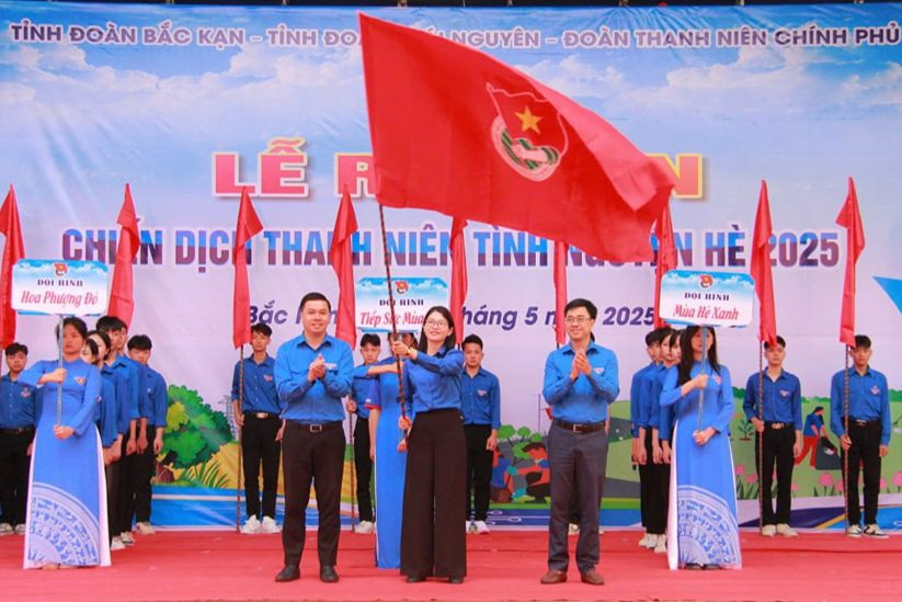 Ra quân Chiến dịch Thanh niên tình nguyện Hè 2025.