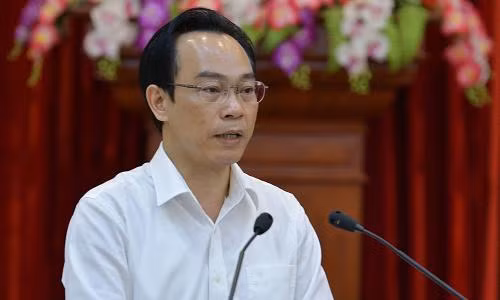 Thứ trưởng Bộ GD - ĐT Hoàng Minh Sơn.