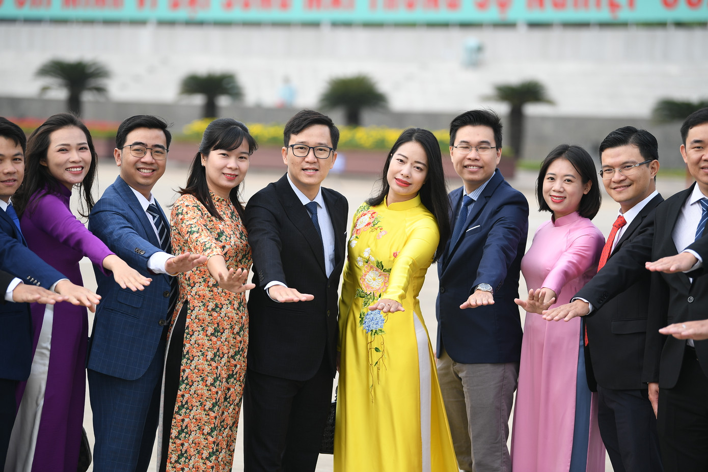 Các Tài năng trẻ nhận Giải thưởng 'Khuê Văn Các' lần thứ nhất, năm 2024. Ảnh: DƯƠNG TRIỀU