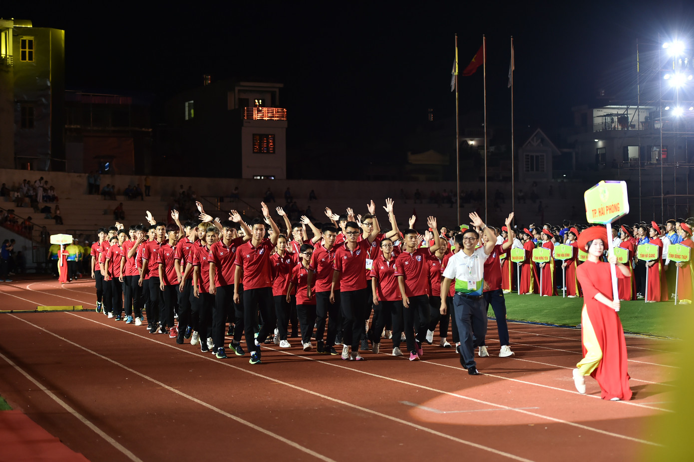 Hội khỏe Phù Đổng toàn quốc lần thứ X năm 2024, với sự tham gia của hơn 10.000 vận động viên. Hội khỏe Phù Đổng toàn quốc lần thứ X năm 2024, với sự tham gia của hơn 10.000 vận động viên.