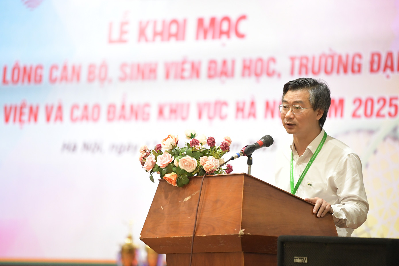 TS Nguyễn Công Tiệp – Phó Giám đốc Học viện Nông nghiệp Việt Nam phát biểu khai mạc giải đấu. TS Nguyễn Công Tiệp – Phó Giám đốc Học viện Nông nghiệp Việt Nam phát biểu khai mạc giải đấu.