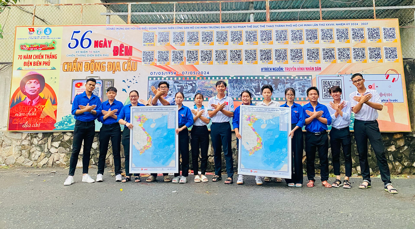 Hoàng Đa thường xuyên tham gia các hoạt động Đoàn - Hội. Hoàng Đa thường xuyên tham gia các hoạt động Đoàn - Hội.