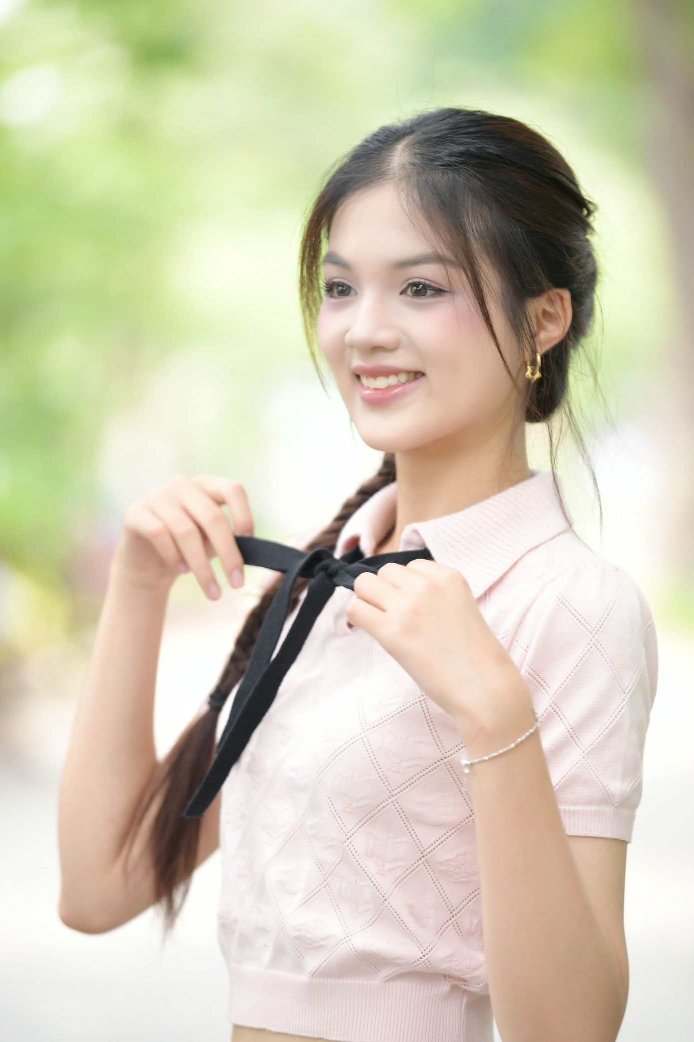 Minh Thu chia sẻ tình cảm, sự ủng hộ của gia đình và mọi người là nguồn động lực giúp cô tỏa sáng, ghi tên trong Top 25 Hoa hậu Việt Nam 2024. Minh Thu nói cô từng băn khoăn về việc có tham gia cuộc thi hay không. Minh Thu chia sẻ tình cảm, sự ủng hộ của gia đình và mọi người là nguồn động lực giúp cô tỏa sáng, ghi tên trong Top 25 Hoa hậu Việt Nam 2024. Minh Thu nói cô từng băn khoăn về việc có tham gia cuộc thi hay không.