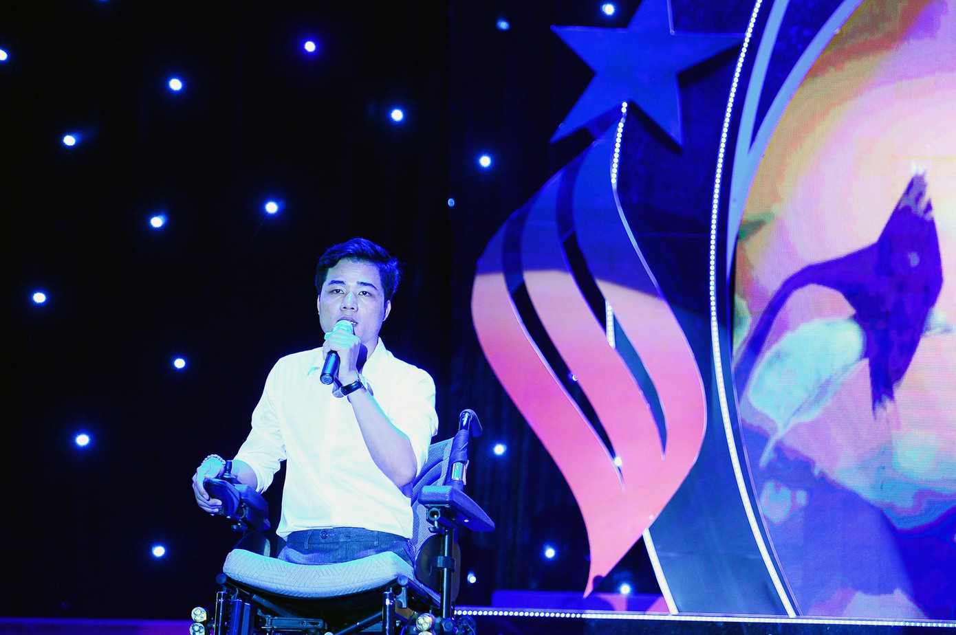 Thanh niên khuyết tật tiêu biểu chia sẻ tại chương trình. Thanh niên khuyết tật tiêu biểu chia sẻ tại chương trình.