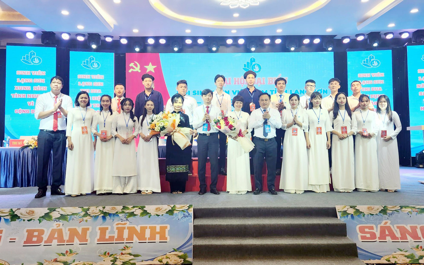 Ban Chấp hành Hội Sinh viên tỉnh Lạng Sơn ra mắt Đại hội.