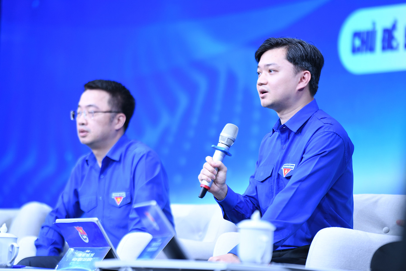 Anh Nguyễn Minh Triết – Bí thư T.Ư Đoàn, Chủ tịch T.Ư Hội Sinh viên Việt Nam chia sẻ tại chương trình. Anh Nguyễn Minh Triết – Bí thư T.Ư Đoàn, Chủ tịch T.Ư Hội Sinh viên Việt Nam chia sẻ tại chương trình.