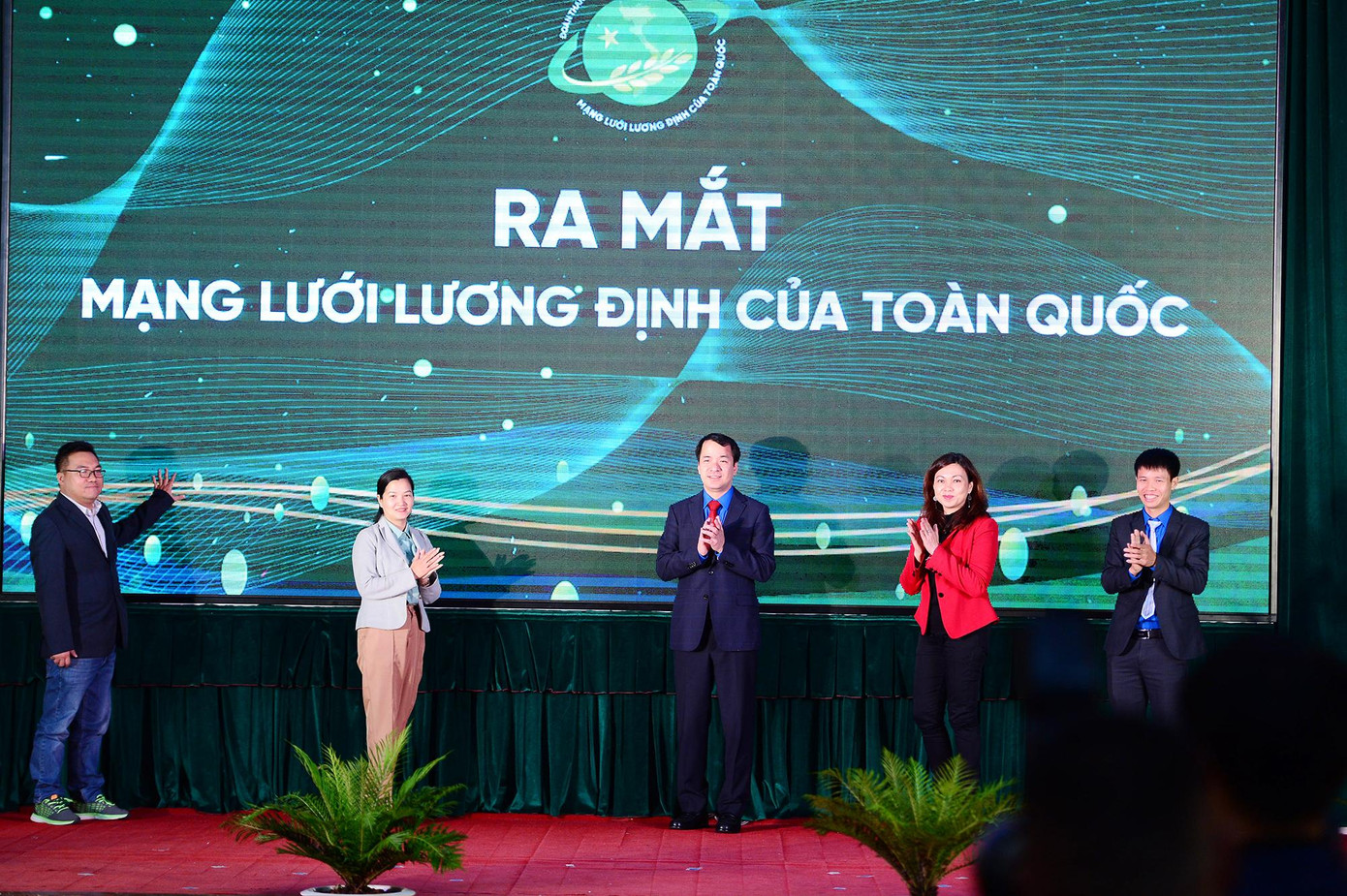 Ra mắt 'Mạng lưới Lương Định Của toàn quốc'. Ra mắt 'Mạng lưới Lương Định Của toàn quốc'.