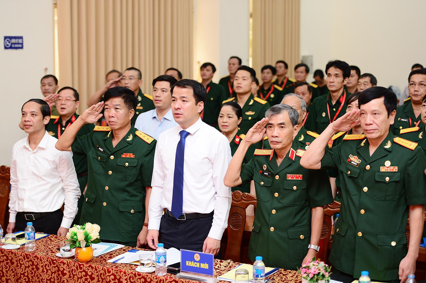 Tham dự đại hội có đồng chí Ngô Văn Cương – Bí thư T.Ư Đoàn, Chủ nhiệm Uỷ ban Kiểm tra T.Ư Đoàn, đại diện Hội CCB Việt Nam, các đồng chí đại diện các ban, đơn vị của T.Ư Đoàn, đại diện Hội CCB các cơ quan T.Ư trong khối thi đua 487 và 50 hội viên Hội CCB Cơ quan T.Ư Đoàn. Tham dự đại hội có đồng chí Ngô Văn Cương – Bí thư T.Ư Đoàn, Chủ nhiệm Uỷ ban Kiểm tra T.Ư Đoàn, đại diện Hội CCB Việt Nam, các đồng chí đại diện các ban, đơn vị của T.Ư Đoàn, đại diện Hội CCB các cơ quan T.Ư trong khối thi đua 487 và 50 hội viên Hội CCB Cơ quan T.Ư Đoàn.