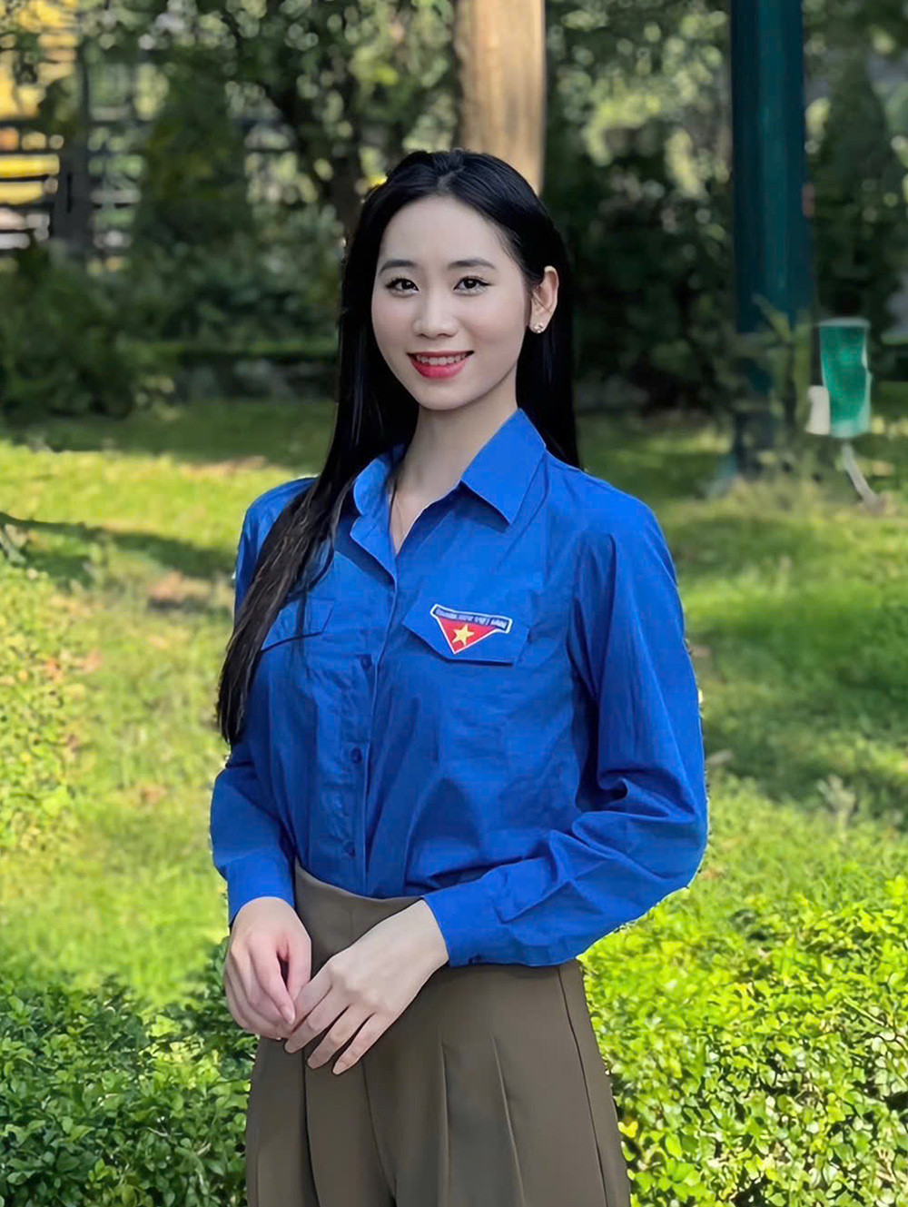 Nguyễn Hoàng Lan – Phó Chủ tịch Hội Sinh viên trường ĐH Khoa học (ĐH Thái Nguyên). Nguyễn Hoàng Lan – Phó Chủ tịch Hội Sinh viên trường ĐH Khoa học (ĐH Thái Nguyên).